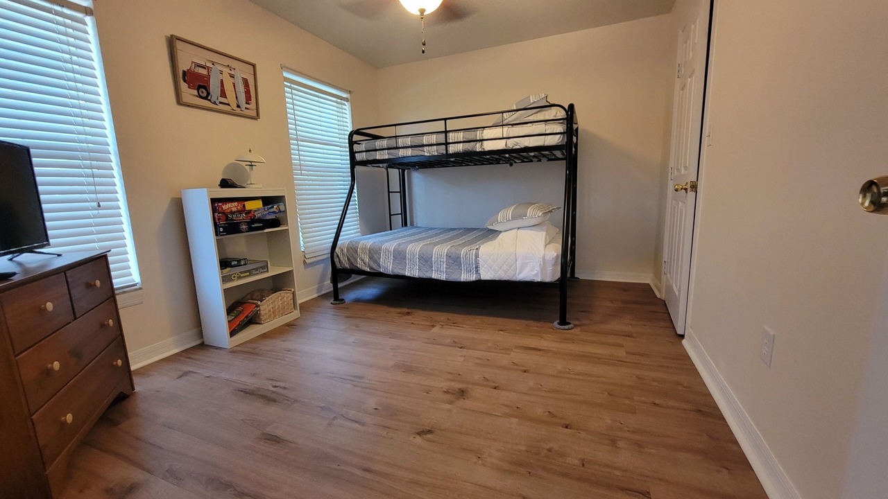 Photo of Bedroom in Floridana Beach