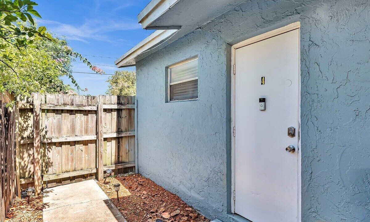 Photo of Outdoor in Royal Poinciana