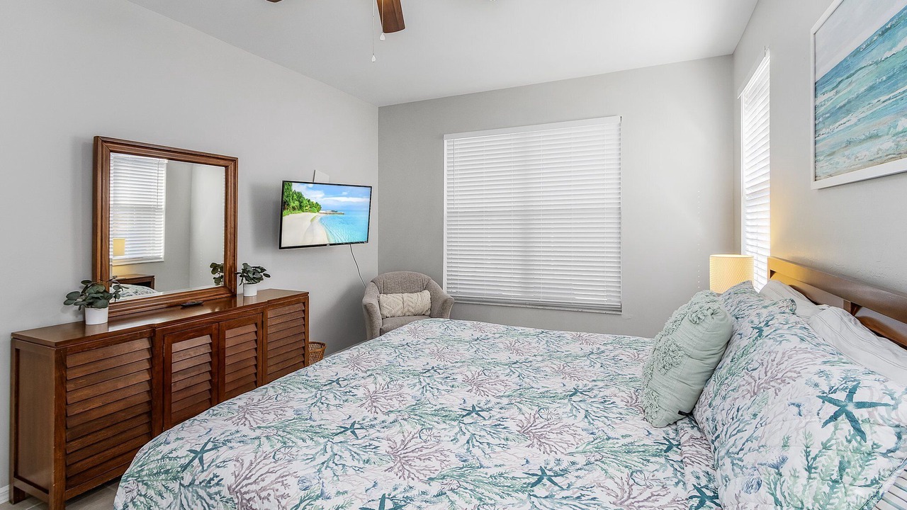 Photo of Bedroom in Beachwalk Isles