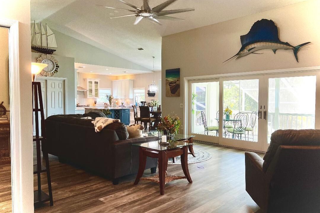 Photo of Livingroom in Bayshore Gardens
