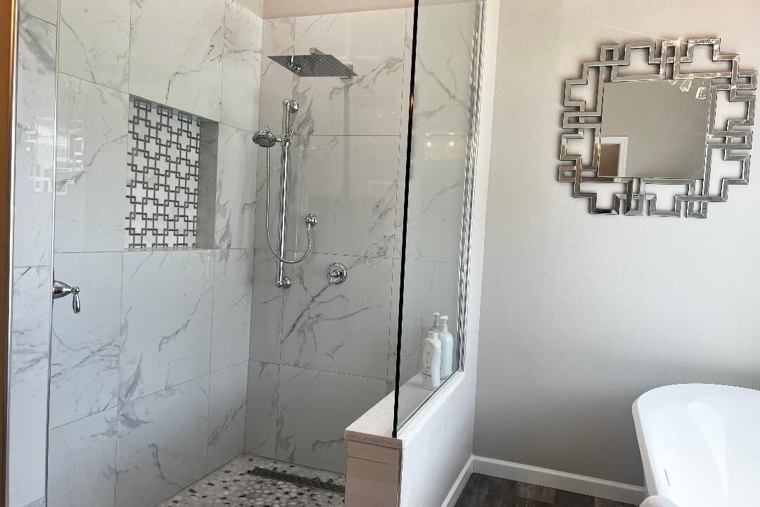 Photo of Bathroom in Bayshore Gardens