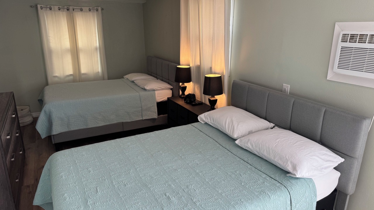 Photo of Bedroom in Crystal Beach