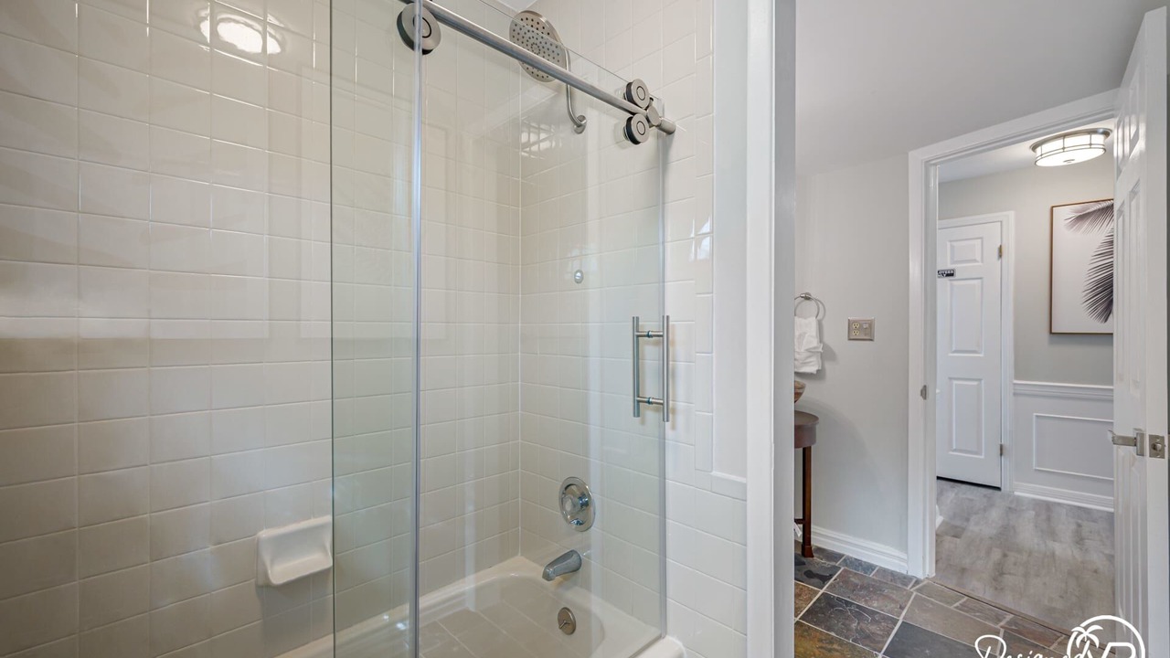 Photo of Bathroom in Harbor Hills