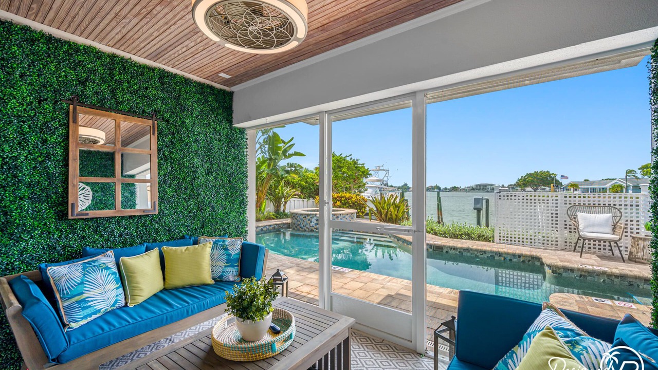 Photo of Outdoor in Harbor Hills