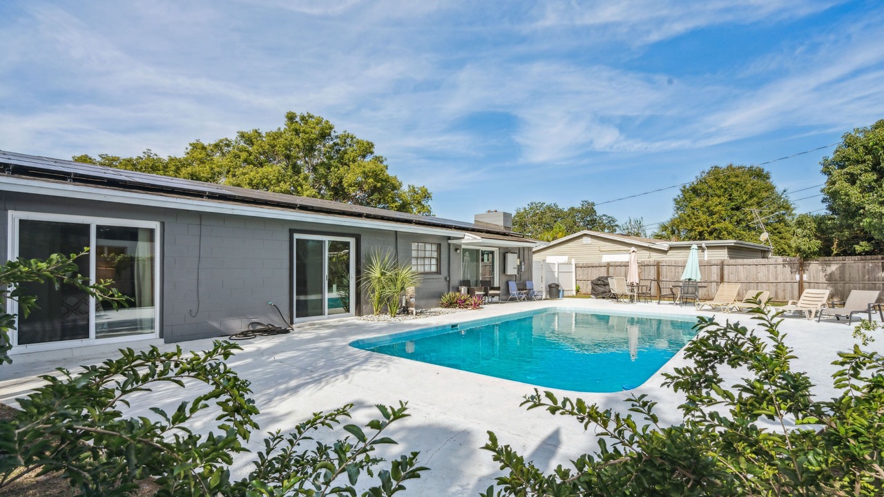 Photo of Outdoor in Sky Lake