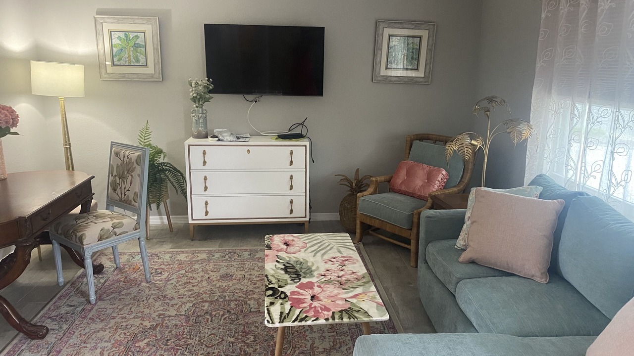 Photo of Livingroom in West Melbourne