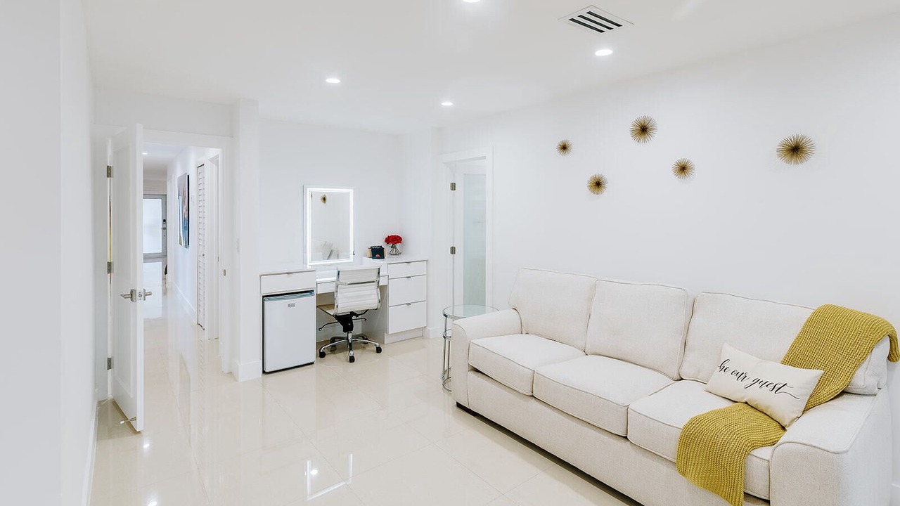 Photo of Livingroom in University Park