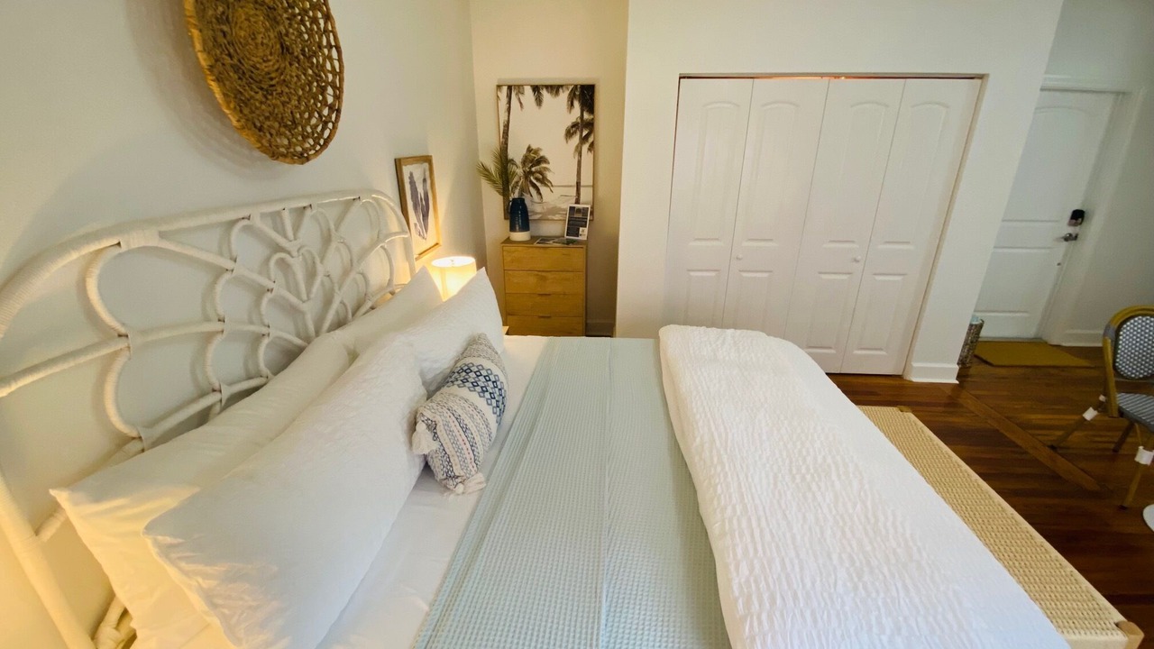 Photo of Bedroom in Pass-a-Grille Historic District
