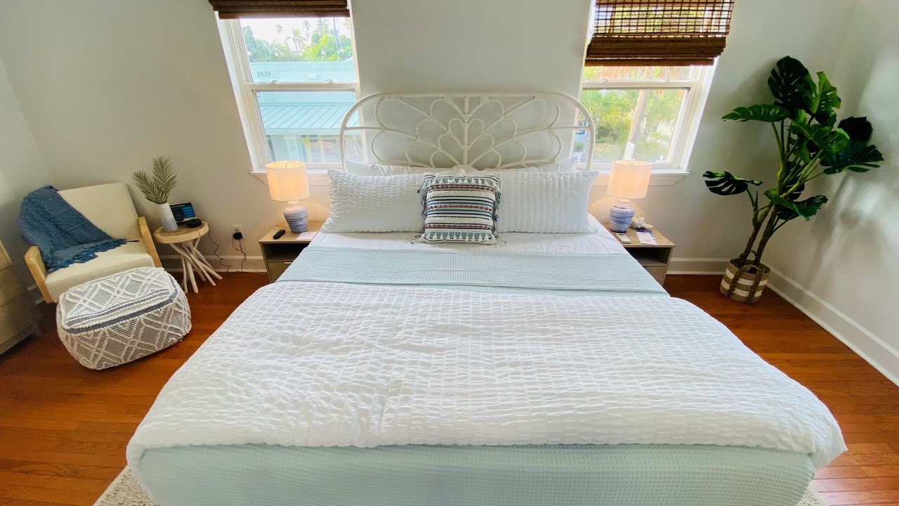 Photo of Bedroom in Pass-a-Grille Historic District