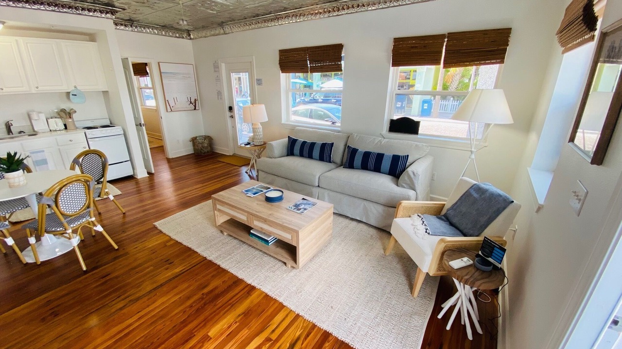 Photo of Livingroom in Pass-a-Grille Historic District