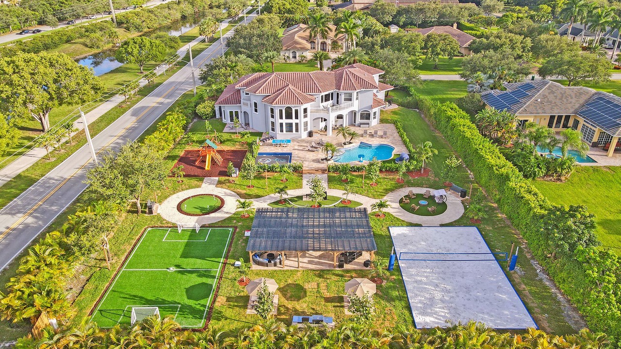 Photo of Outdoor in Plantation
