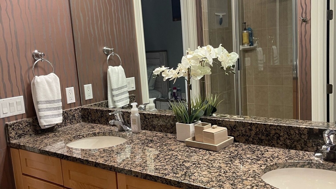 Photo of Bathroom in Biggar