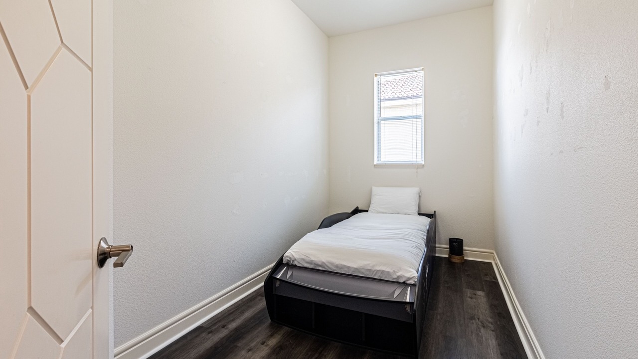 Photo of Bedroom in Cape Coral