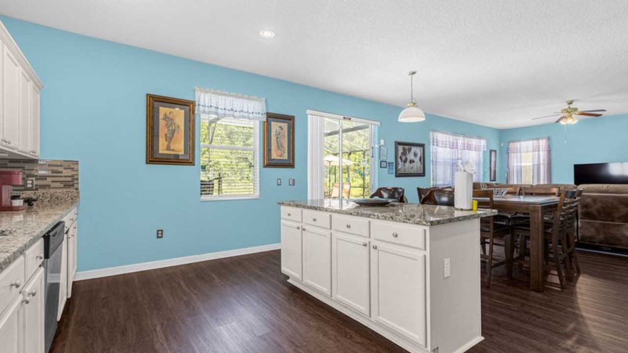 Photo of Kitchen in Windwood Bay