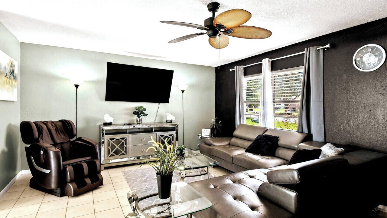 Photo of Livingroom in Babson Park