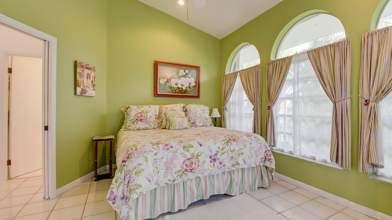 Photo of Bedroom in Sugarloaf Shores