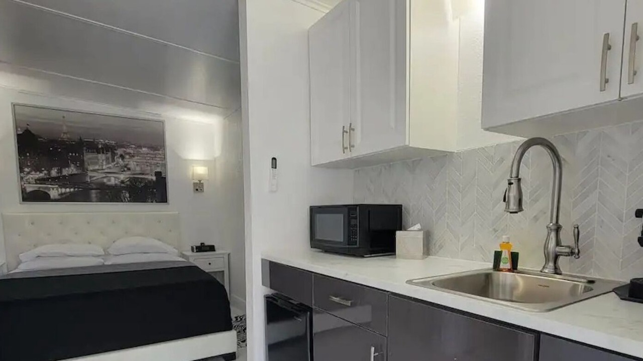 Photo of Bedroom in Egypt Lake-Leto