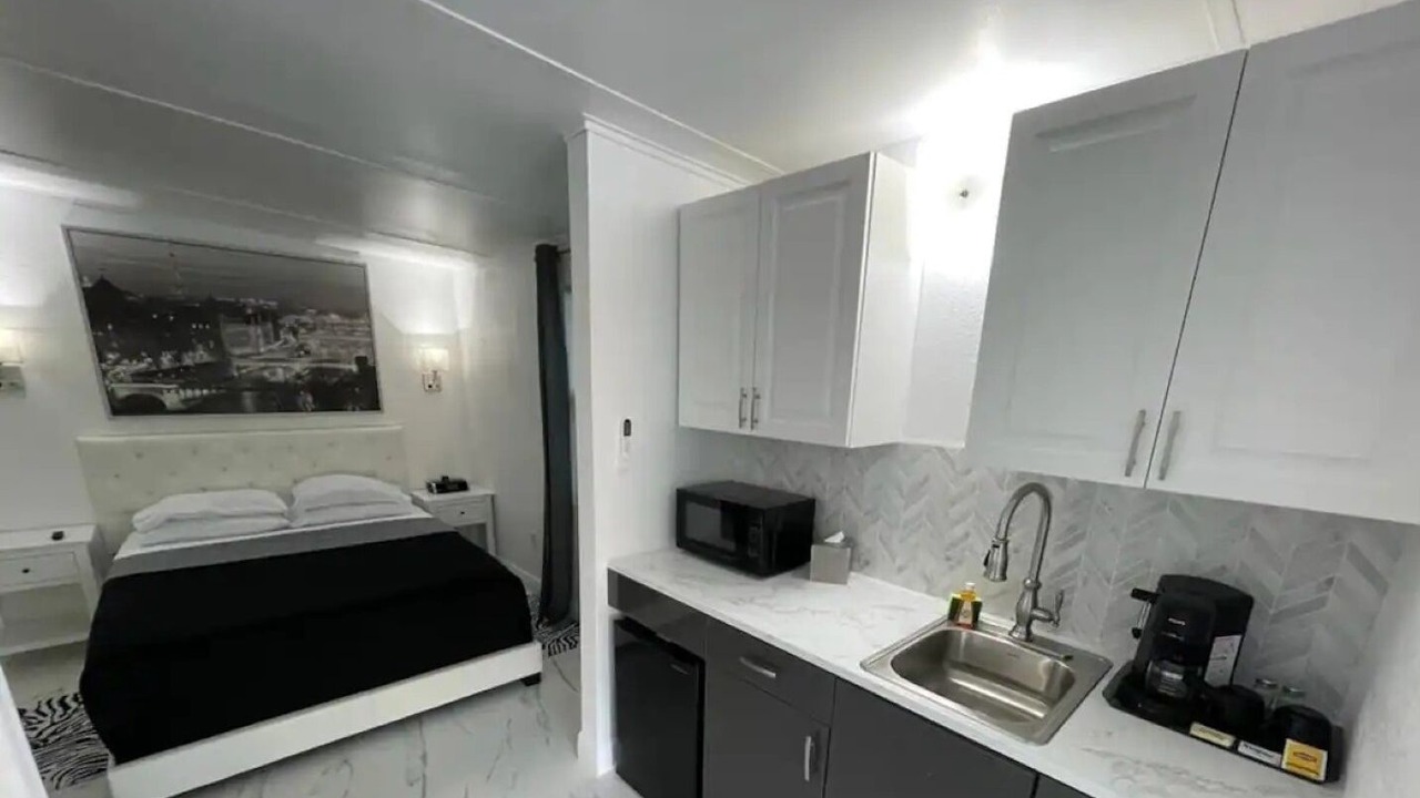 Photo of Bedroom in Egypt Lake-Leto