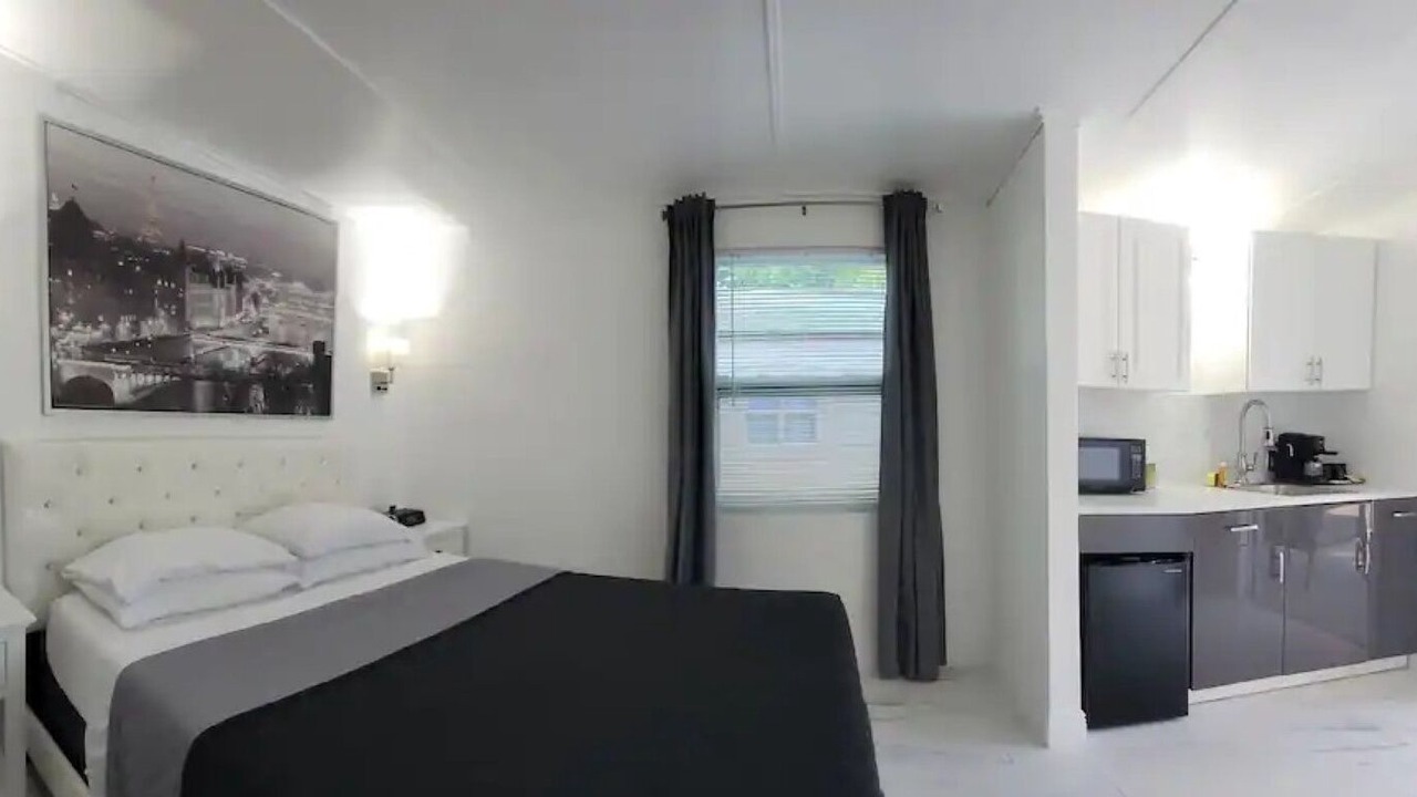 Photo of Bedroom in Egypt Lake-Leto