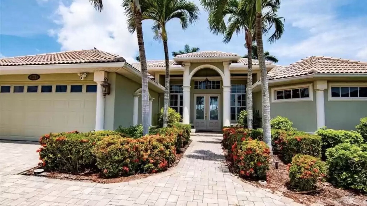 Photo of Outdoor in Pelican