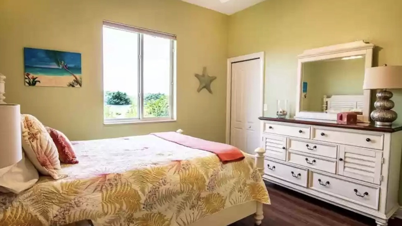Photo of Bedroom in Pelican