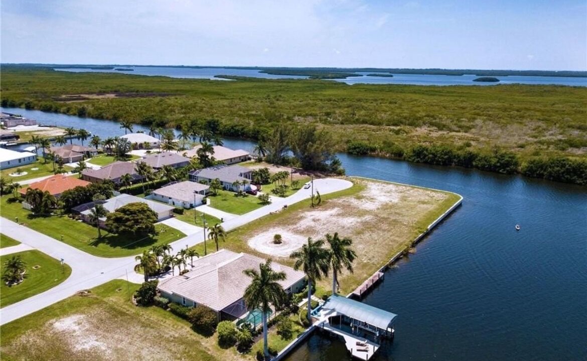 Photo of Outdoor in Pelican