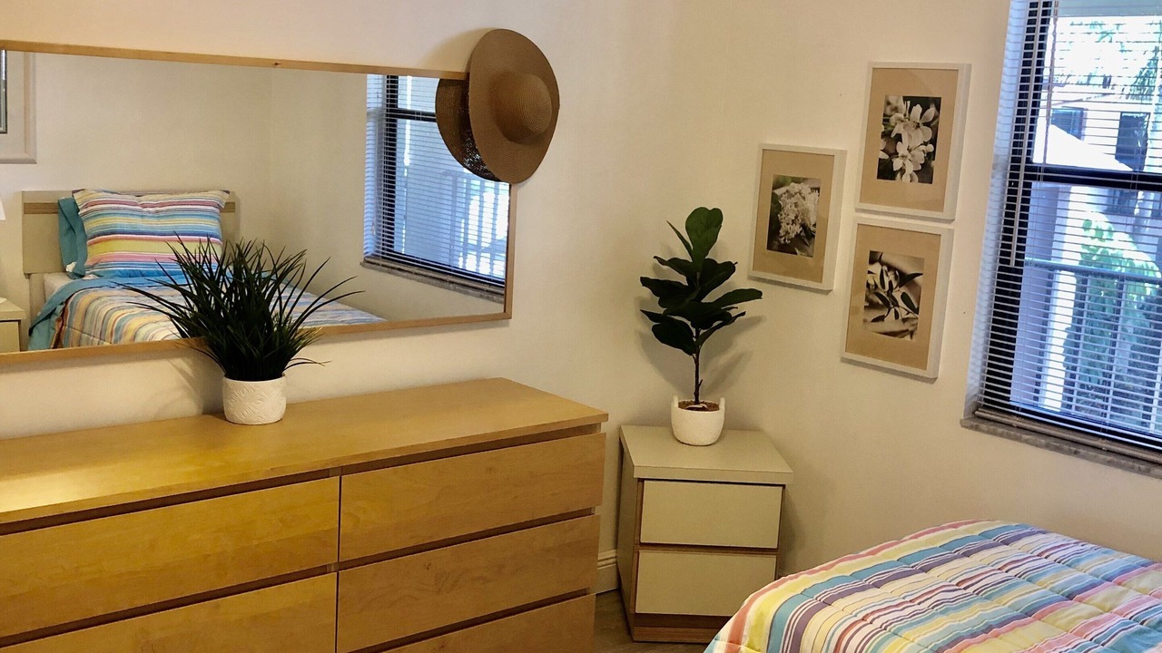 Photo of Bedroom in Trailer Estates