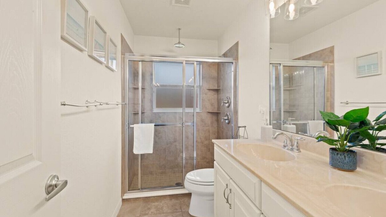 Photo of Bedroom in Pelican