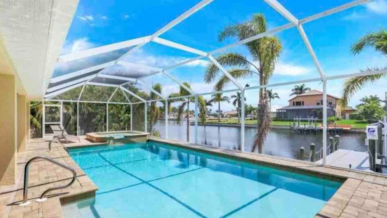 Photo of Outdoor in Pelican
