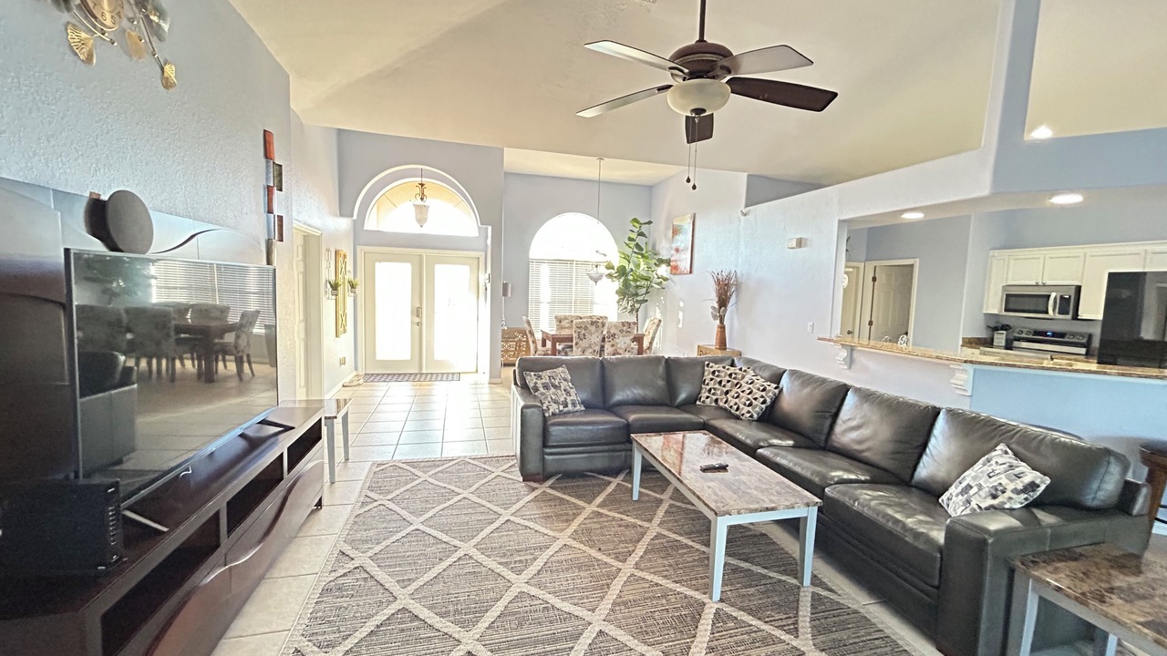 Photo of Livingroom in Mariner