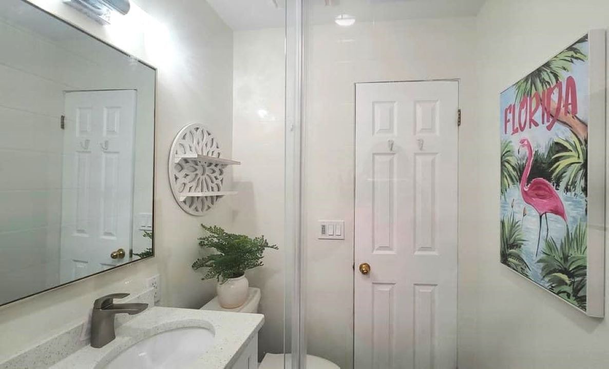 Photo of Bathroom in Sunny Shores