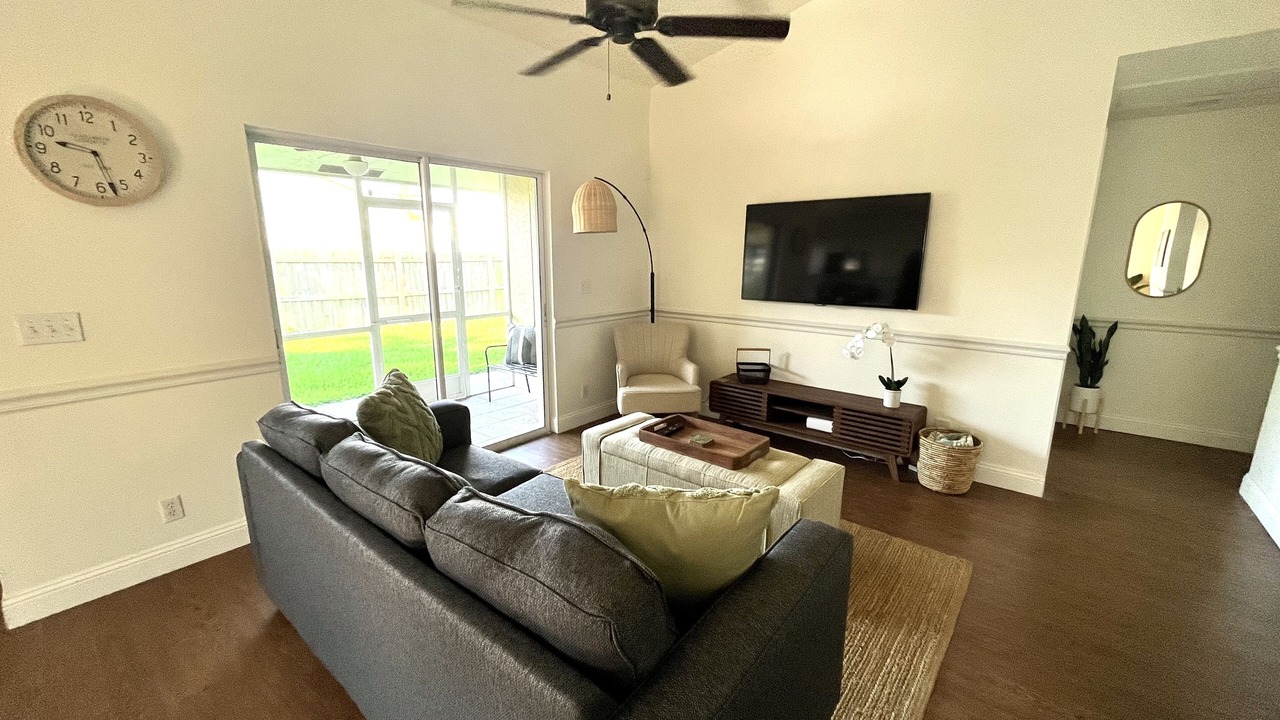 Photo of Livingroom in North Palm Beach Heights