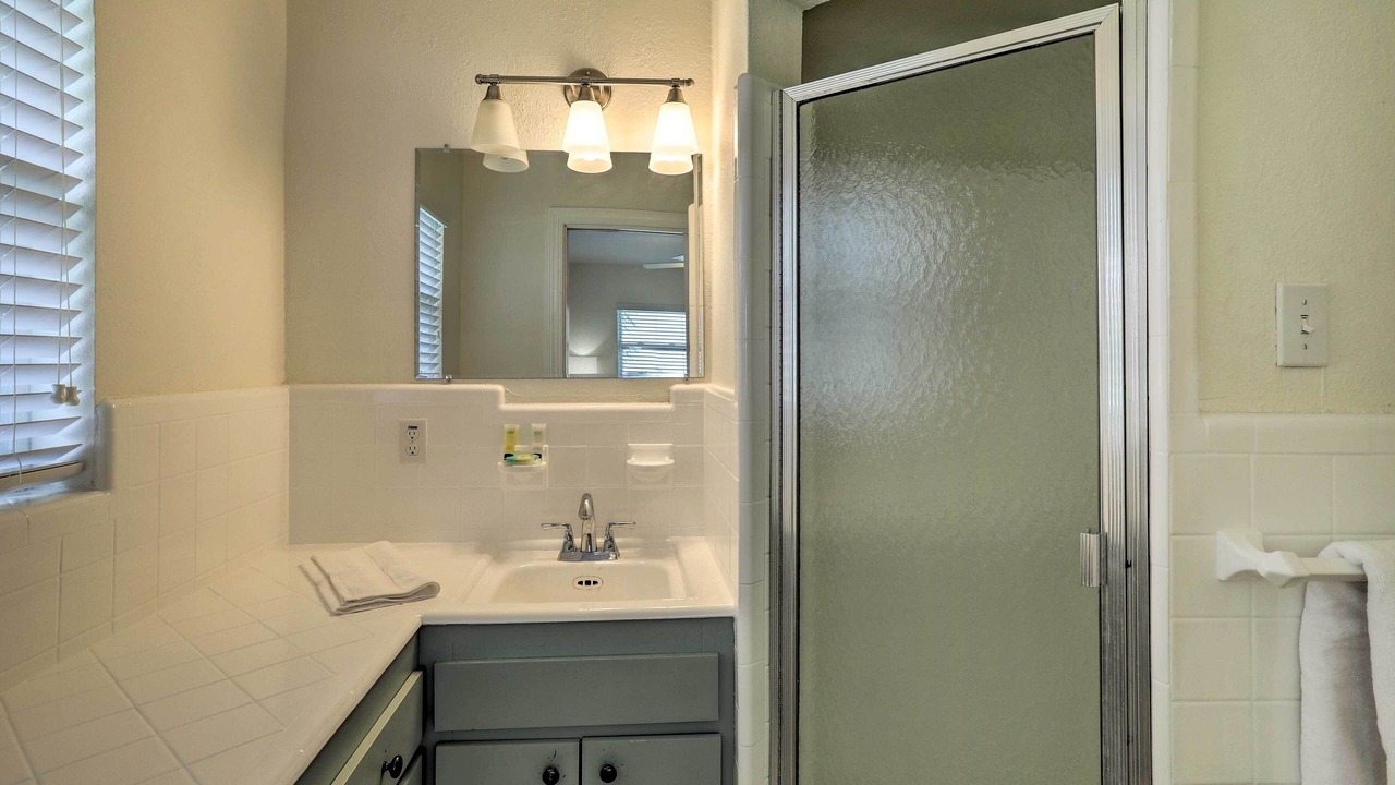 Photo of Bathroom in Belle Vista