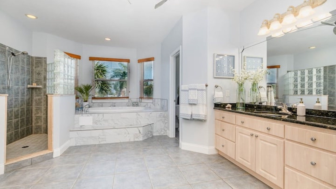 Photo of Bathroom in Cocoa Beach