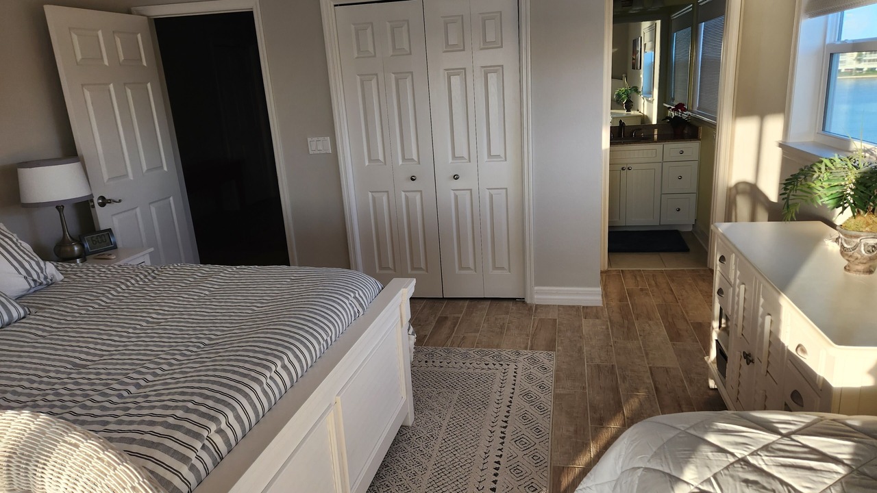 Photo of Bedroom in Bokeelia