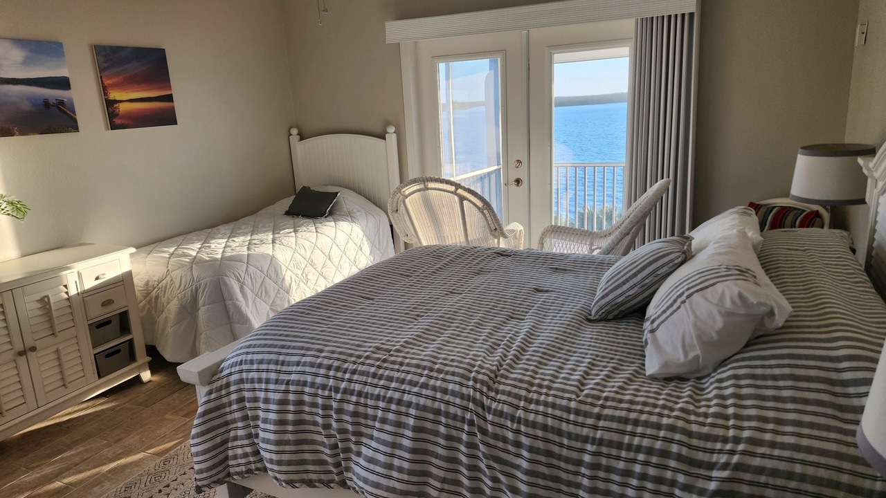 Photo of Bedroom in Bokeelia