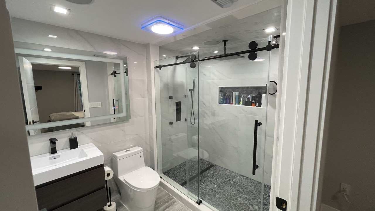 Photo of Bathroom in Floridana Beach