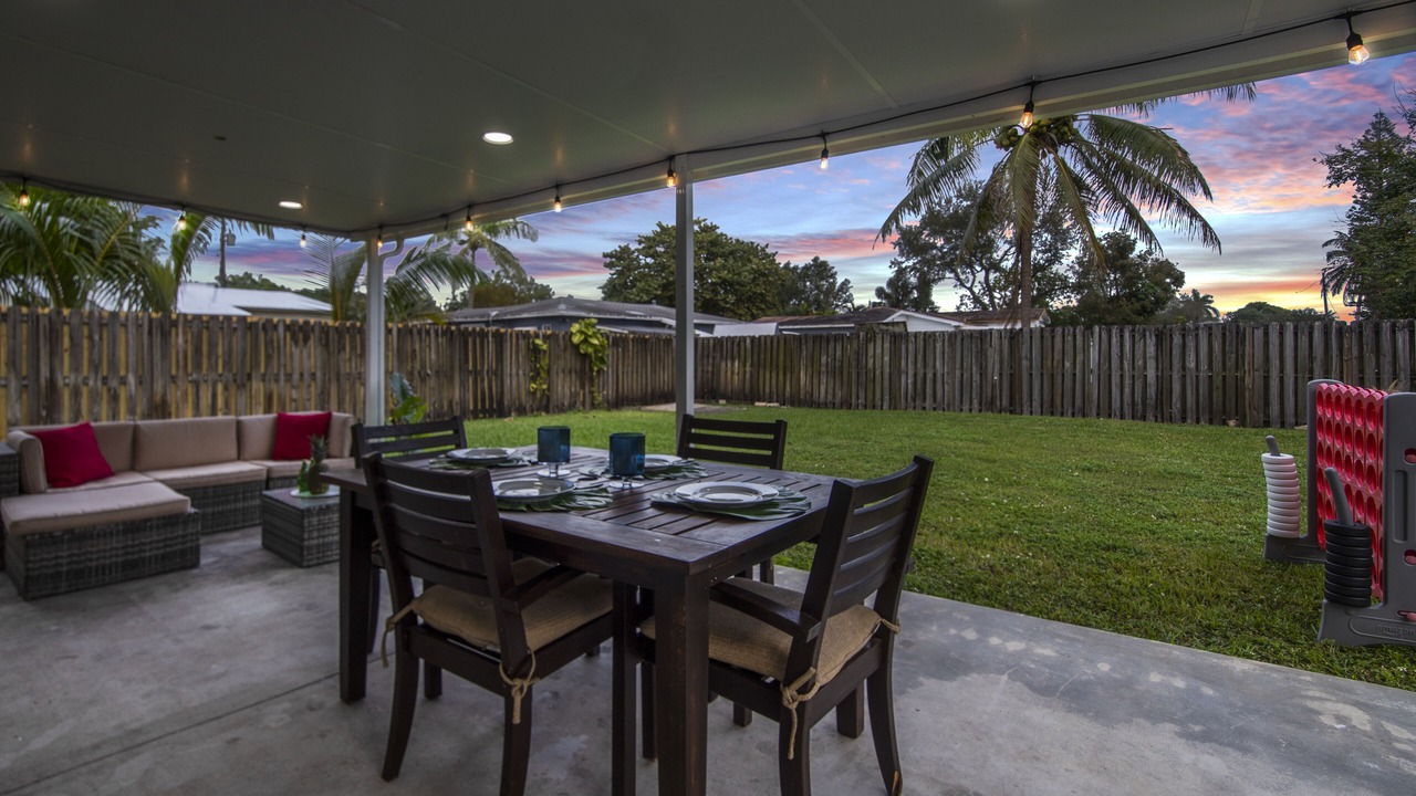 Photo of Outdoor in Hallandale Beach