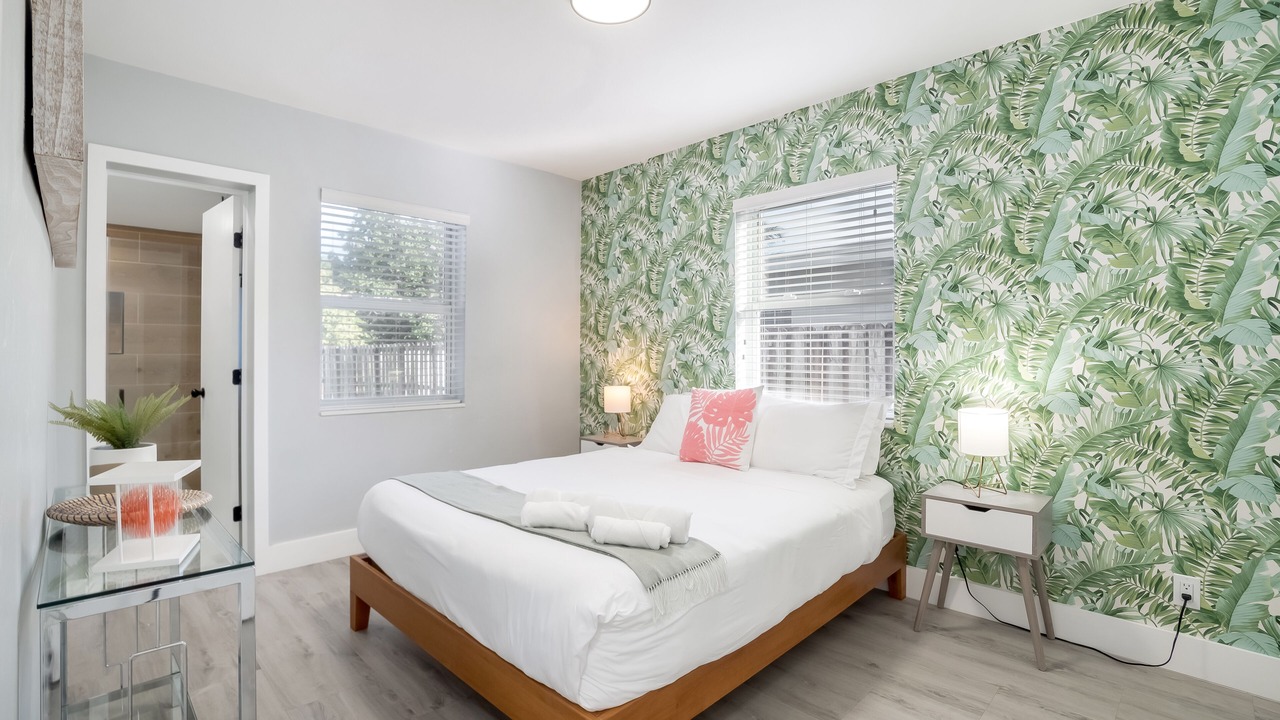 Photo of Bedroom in Hallandale Beach