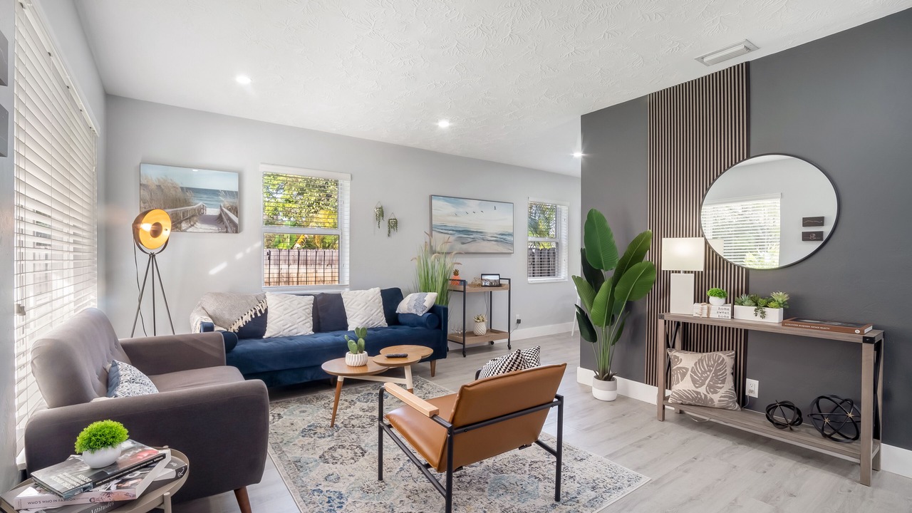 Photo of Livingroom in Hallandale Beach