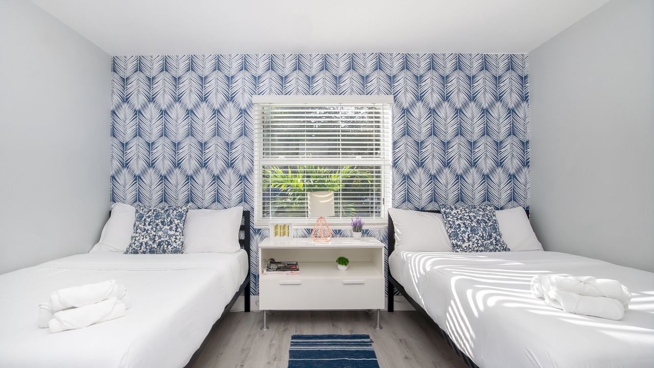 Photo of Bedroom in Hallandale Beach