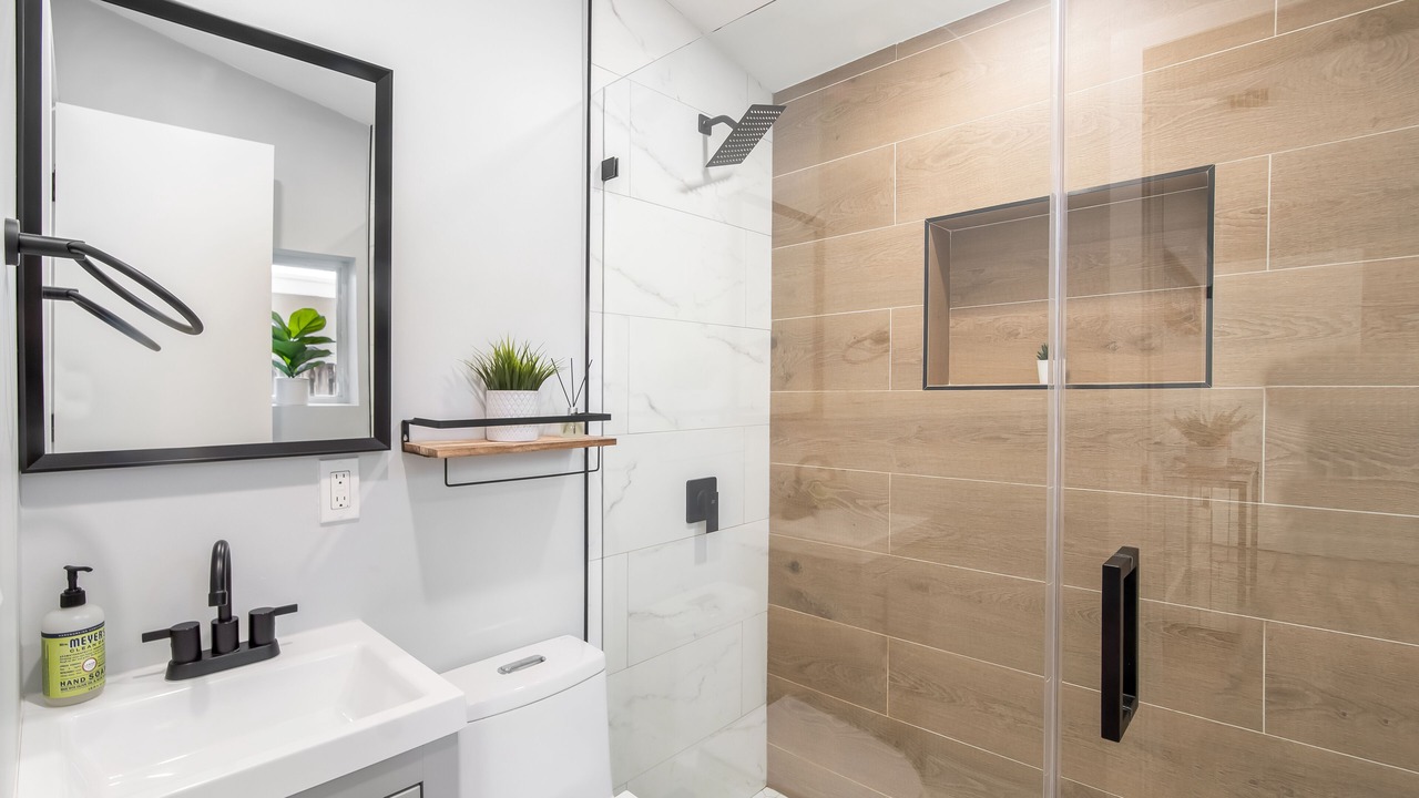 Photo of Bathroom in Hallandale Beach