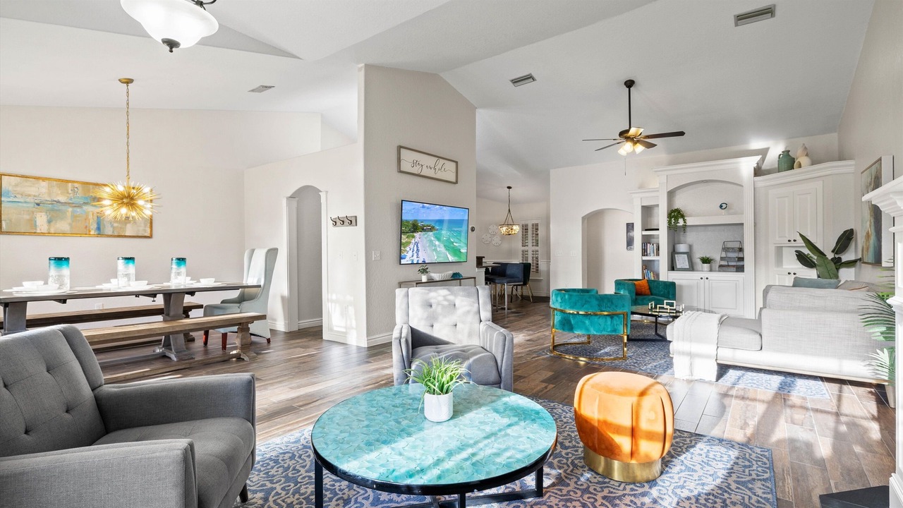 Photo of Bedroom in River District
