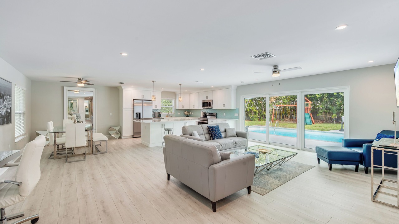 Photo of Livingroom in Seacoast Shores