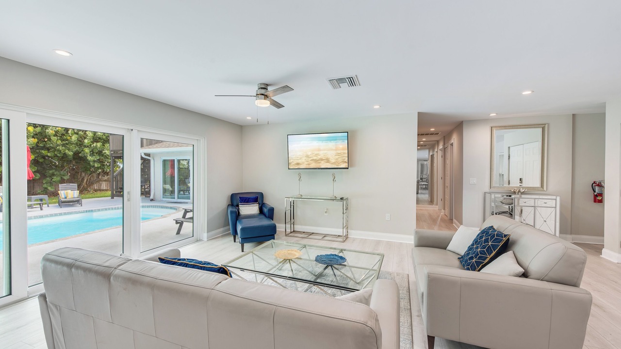 Photo of Livingroom in Seacoast Shores