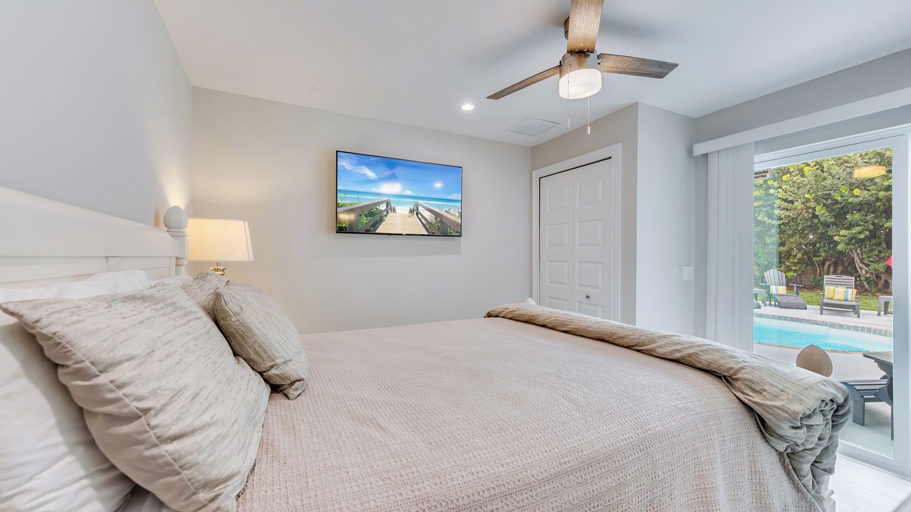 Photo of Bedroom in Seacoast Shores