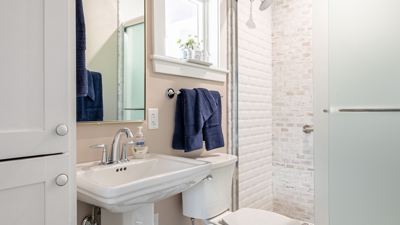 Photo of Bathroom in Everglades City
