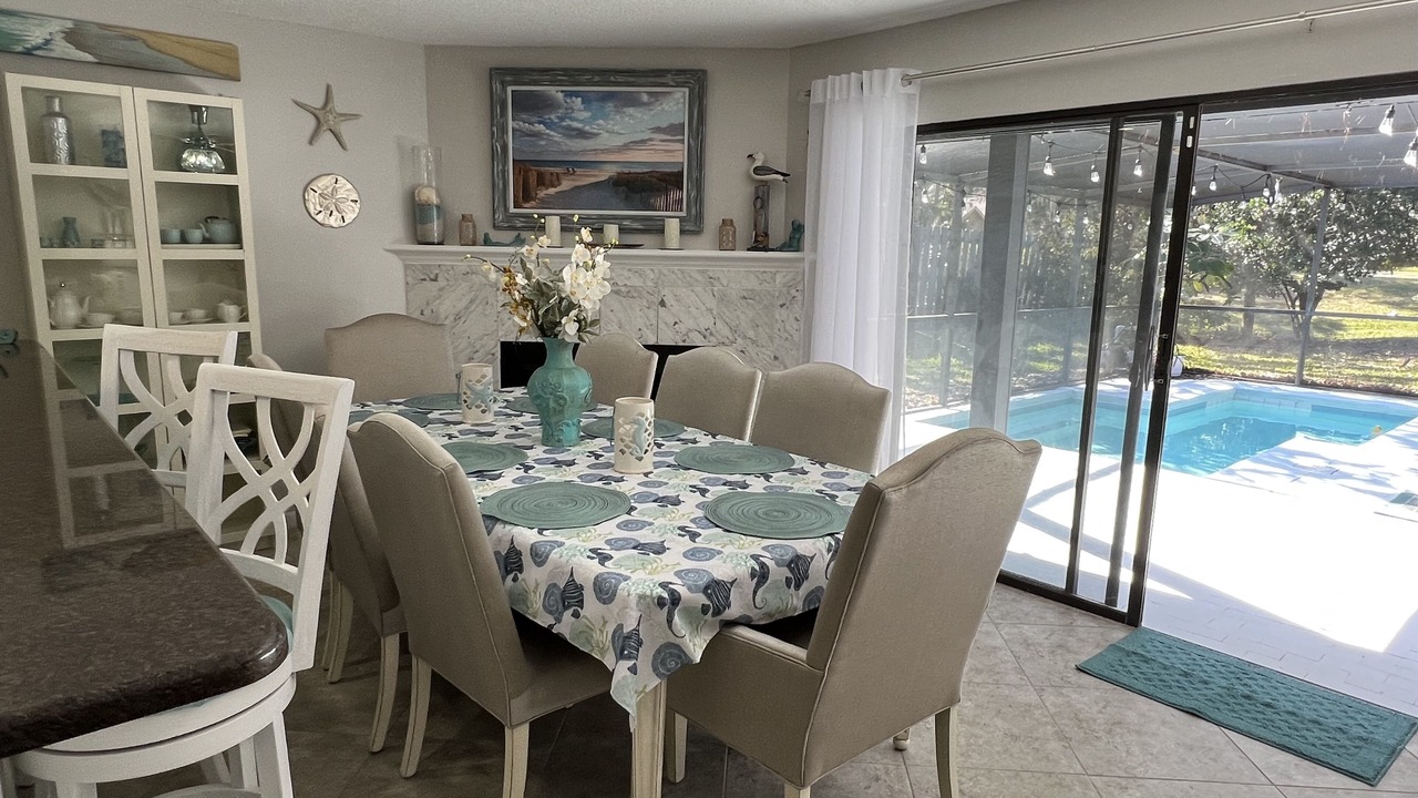 Photo of Bedroom in Palm Valley