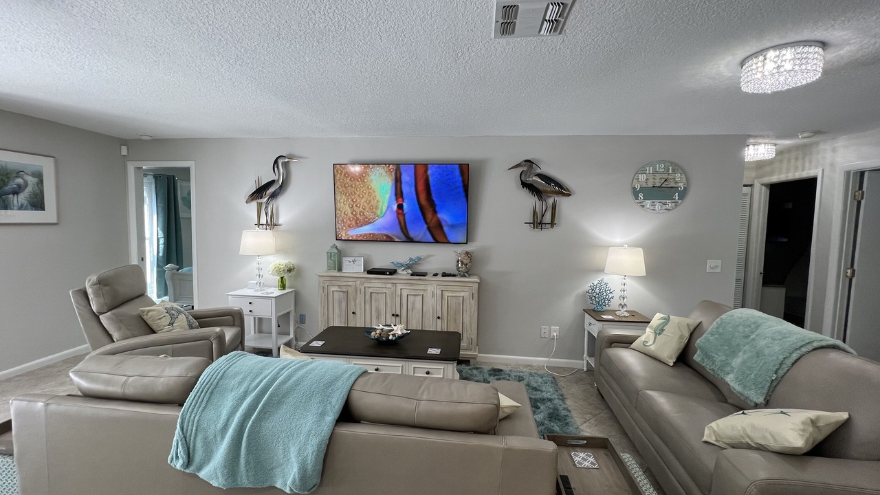 Photo of Bedroom in Palm Valley