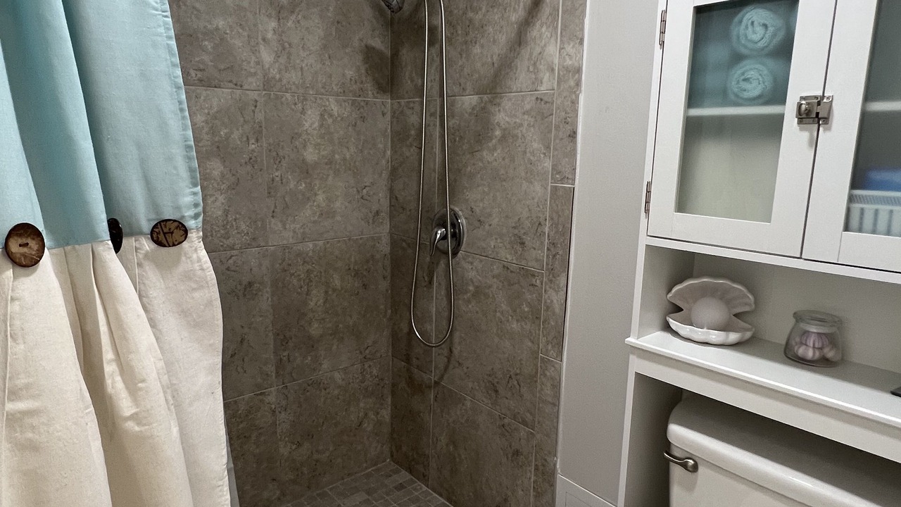 Photo of Bathroom in Palm Valley